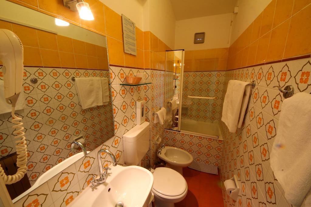 La Favorita Apricale B&B & Ristorante الغرفة الصورة