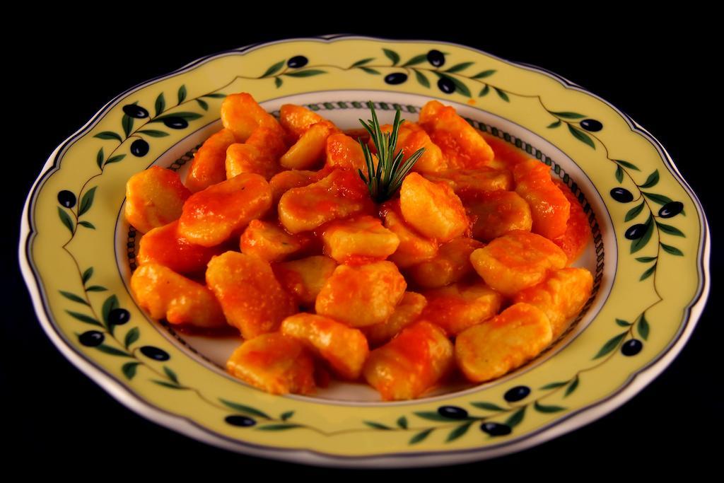 La Favorita Apricale B&B & Ristorante المظهر الخارجي الصورة