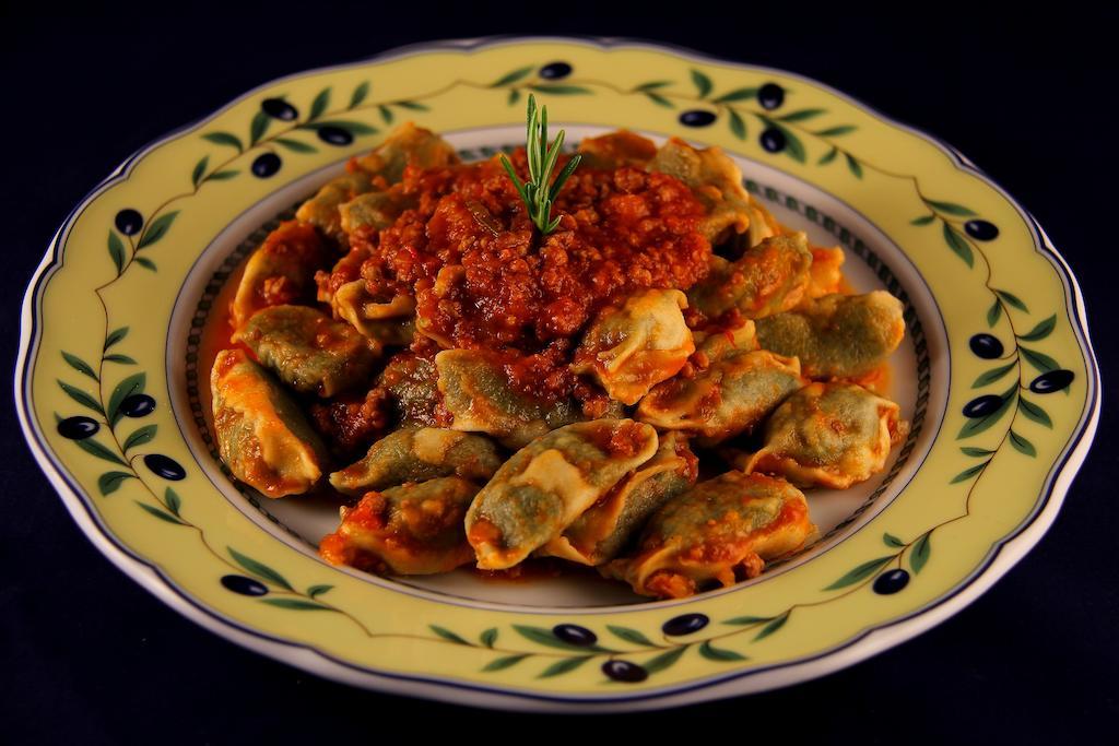 La Favorita Apricale B&B & Ristorante المظهر الخارجي الصورة